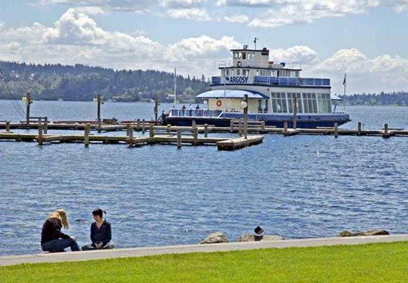 Courtyard By Marriott Seattle Kirkland Hotel Exterior photo