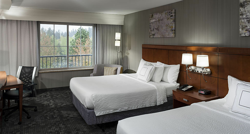 Courtyard By Marriott Seattle Kirkland Hotel Exterior photo